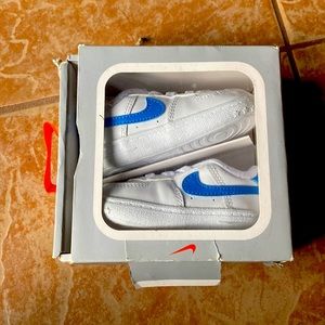 NIKE Air Force 1 crib